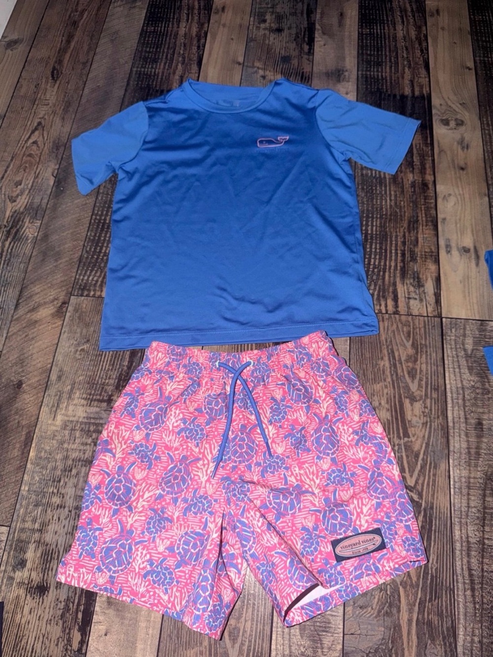 Vineyard Vines Blue Rash Guard with Pink & Blue Turtle-Print Swim Trunks